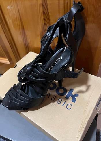 Siyah Tokalı Blok Topuklu Kadın Akşam Ayakkabısı - Görsel 2