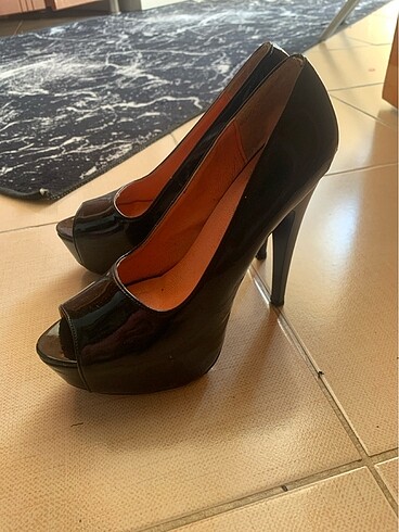 Rugan topuklu ayakkabı - Görsel 6