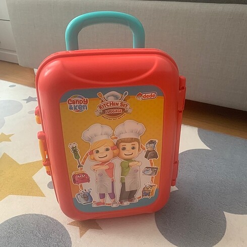 Oyuncak valiz çanta
