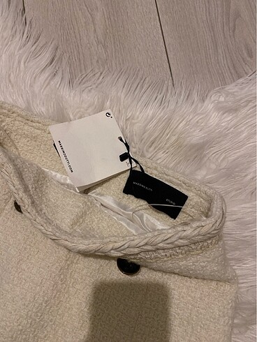 34 Beden beyaz Renk Massimo Dutti Dokulu Etek