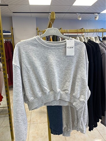 Etiketli crop sweatshirt gri