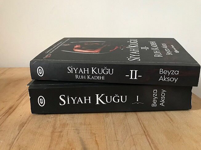 Beyza Aksoy Siyah Kuğu 1-2