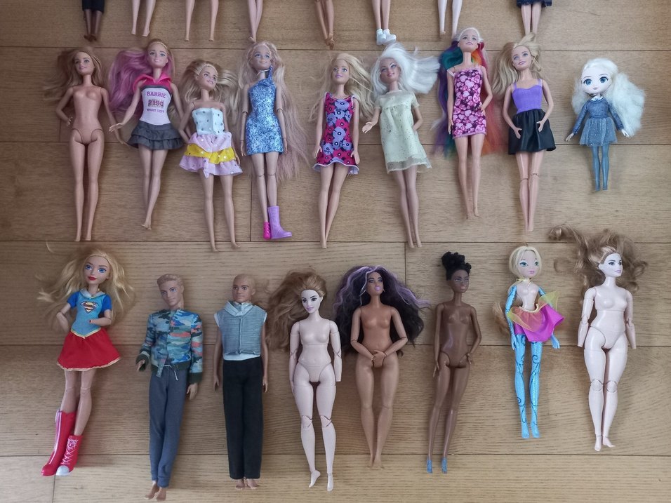 Çeşitli renklerde bebekler - Görsel 3