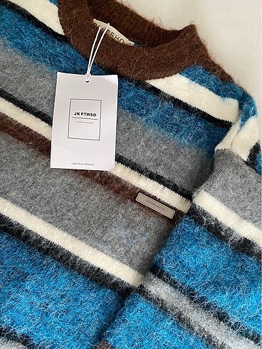 xl Beden YUMUŞACIK ÇOK RENKLİ UNISEX KAZAK