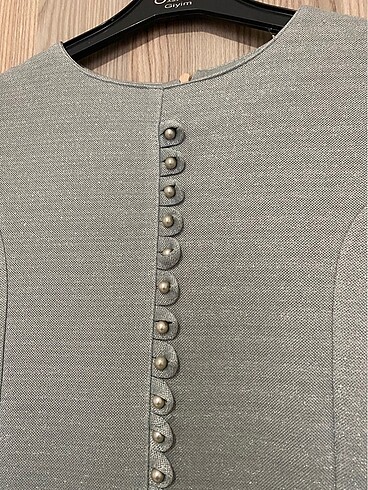 Simli yeşil tesettür elbise - Görsel 3