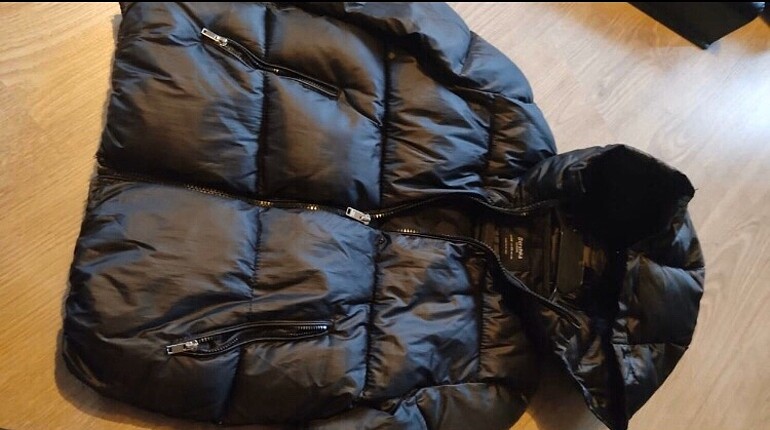 m Beden siyah Renk Bershka mont