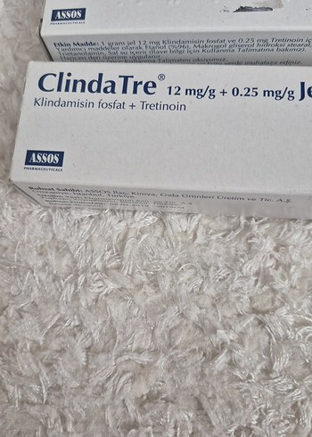 ClindaTre Jel 30g - Klindamisin Fosfat & Tretinoin - Görsel 2