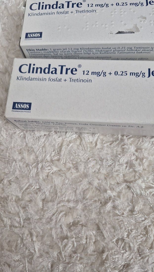 ClindaTre Jel 30g - Klindamisin Fosfat & Tretinoin - Görsel 2