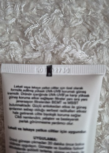 Deemoskin Pigmentyl Güneş Koruyucu Krem SPF 50 - Görsel 4