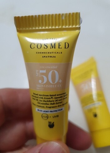 Cosmed sun essentıal spf50 skınvisıble cc 