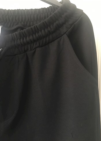 Kadın Siyah Rahat Kesim Kumaş Pantolon - Görsel 3