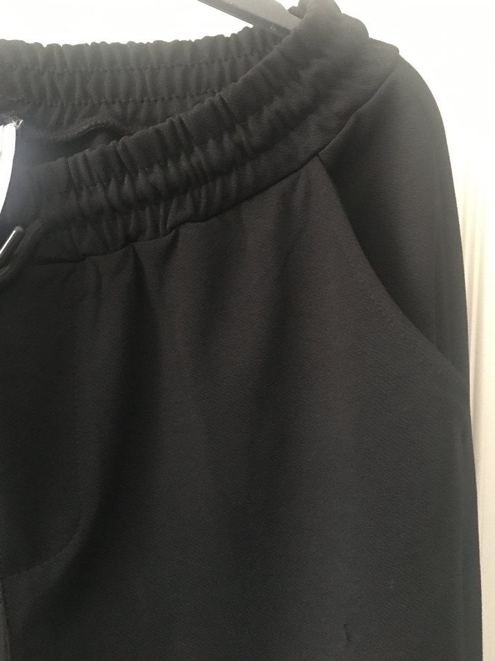 Kadın Siyah Rahat Kesim Kumaş Pantolon - Görsel 3