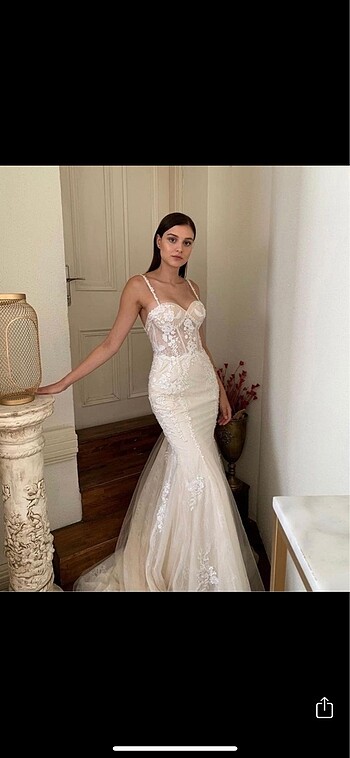 Balık model üst kısmı transparan gelinlik