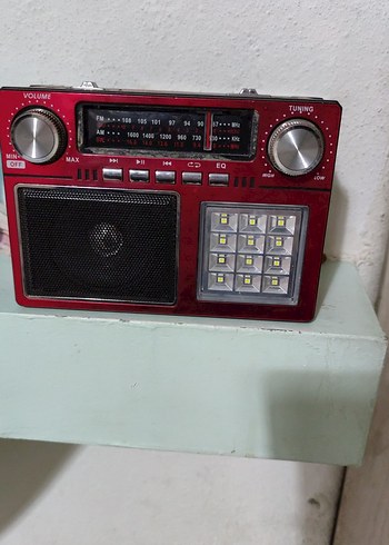 Kırmızı Renkli Müzik Sistemi - Görsel 2