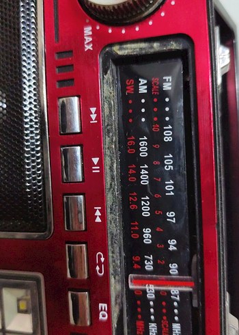 Kırmızı Renkli Müzik Sistemi - Görsel 7