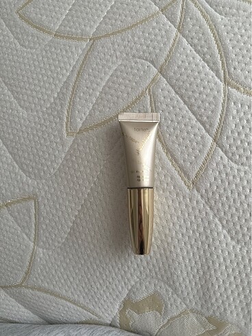 Tarte glow tape highlighter