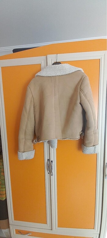 Bershka Peluş mont