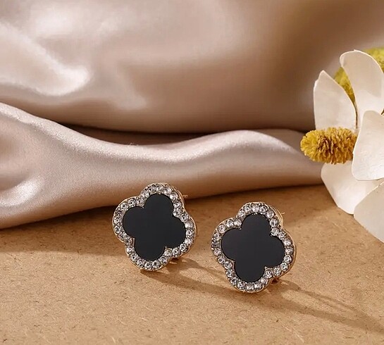 Van cleef siyah küpe