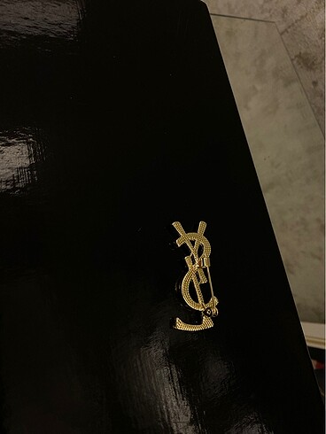 Yves Saint Laurent Ysl broş
