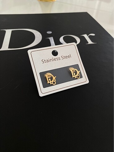 Dior küpe
