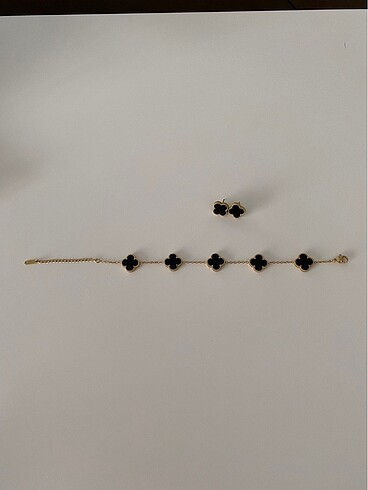 Van cleef & arpels bileklik ve küpe seti