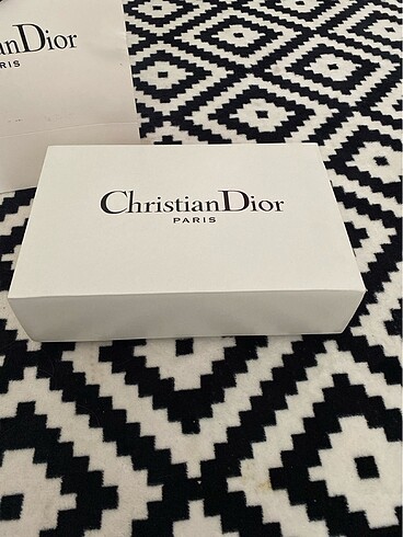 Dior Christian dior karton kutu ve poşet