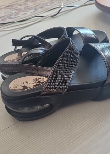 Diğer Kahverengi Dolgu Topuklu Kadın Sandalet