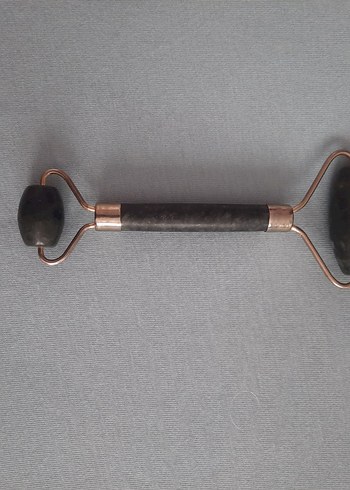 Doğal Taş Yüz Masaj Aleti - Görsel 2