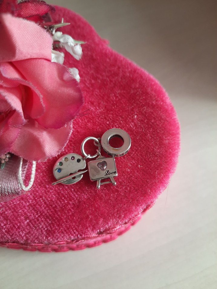 İthal Pembe Paletli  Fotograf Makineli Kadın Charm - Görsel 2