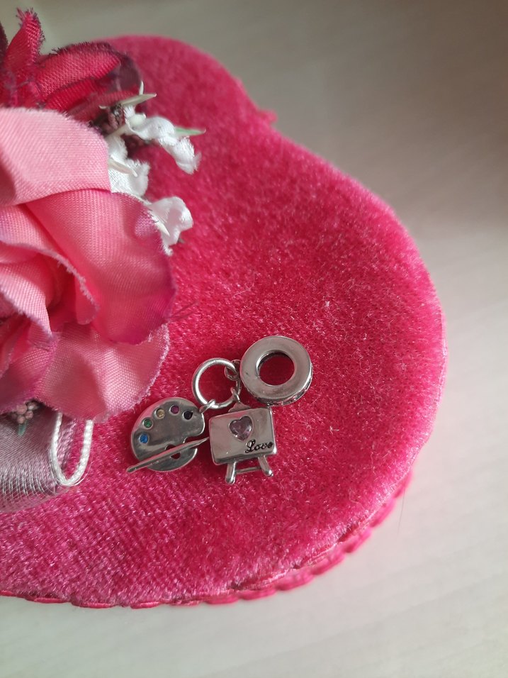 İthal Pembe Paletli  Fotograf Makineli Kadın Charm - Görsel 3