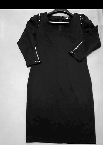 Zımbalı  Siyah Midi V Yaka Goth Elbise - Görsel 2