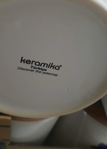 Beyaz Pastel Renkli Çiçek Desenli Saklama Kabı - Görsel 3