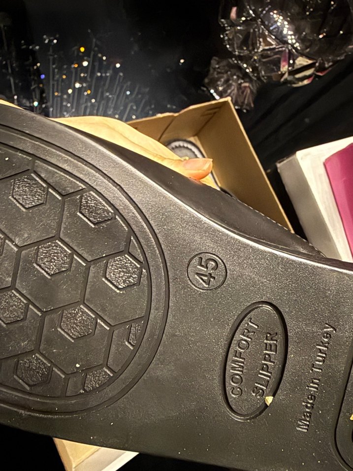 Siyah Tokalı Erkek Ev Terliği - Görsel 2