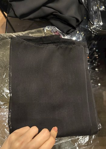 siyah şal - Görsel 2