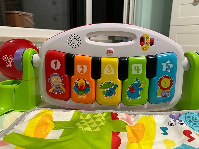 Beden Fisher price piyanolu oyun halısı