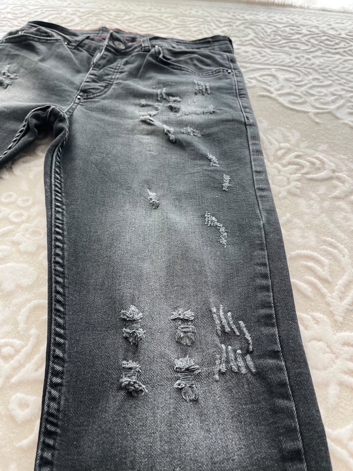 Koyu Gri Yıkamalı Dar Kesim Jean — görsel 3/7