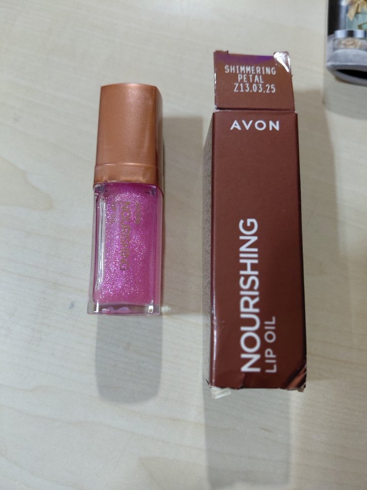 Pastel Bej Besleyici Dudak Yağı - Görsel 2