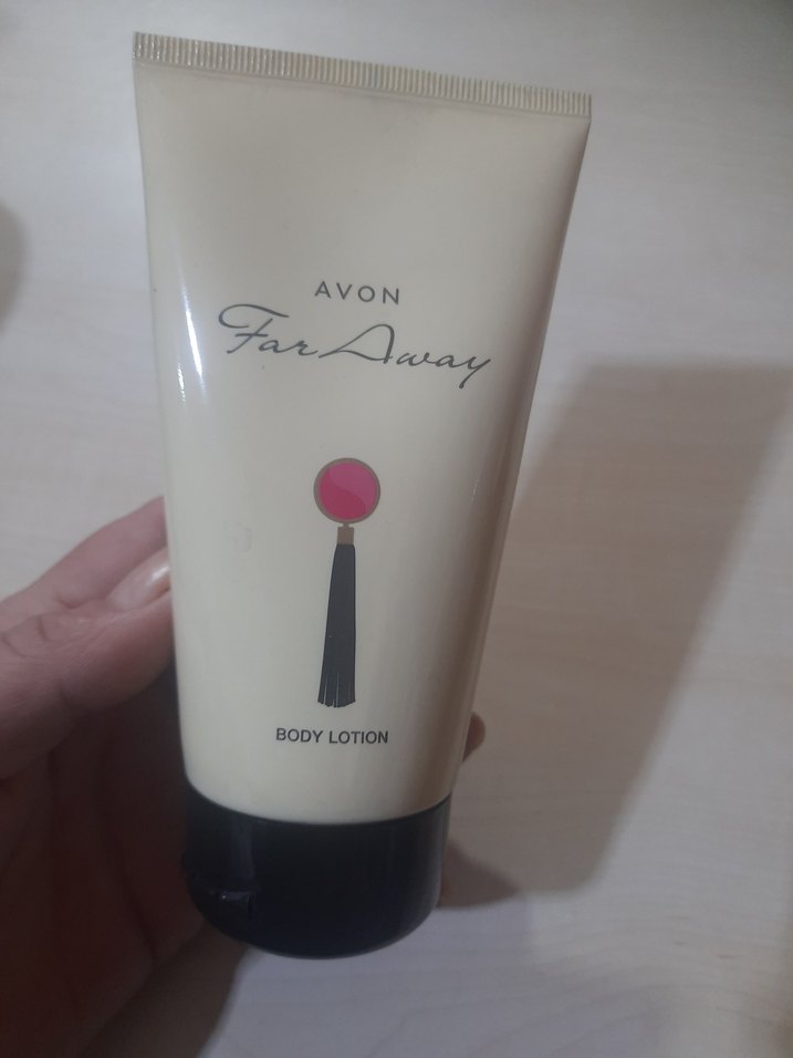 Avon Rare Gold Vücut Kremi 150ml - Görsel 3