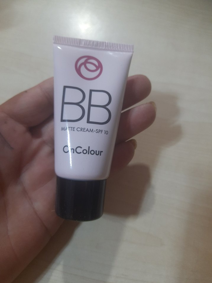 OnColour Mat BB Krem SPF 10 Bej medium layiht ve fair mevcut - Görsel 2