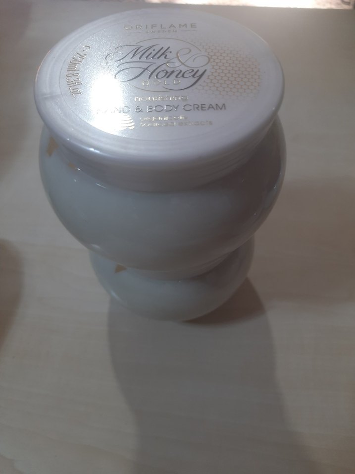 Oriflame Milk & Honey Gold El ve Vücut Kremi 250 ml adet fiiat - Görsel 2