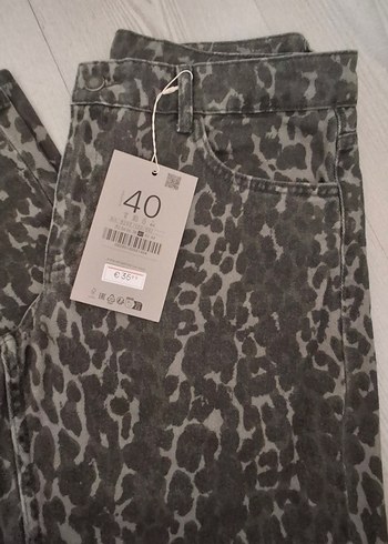 Stradivarius Düz kesim leopar pantolon - Görsel 4