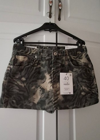 Stradivarius  şortlu mini etek - Görsel 4