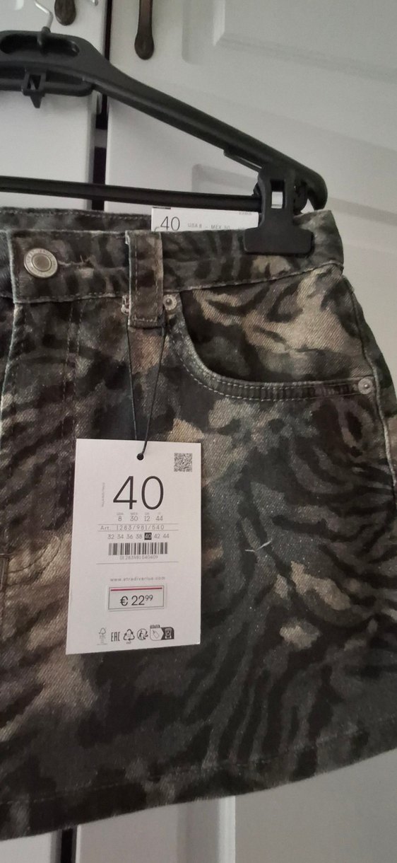 Stradivarius  şortlu mini etek - Görsel 5