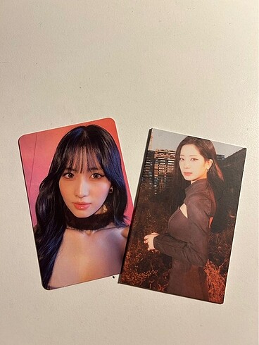 Twice Momo ve Dahyun fotokartı
