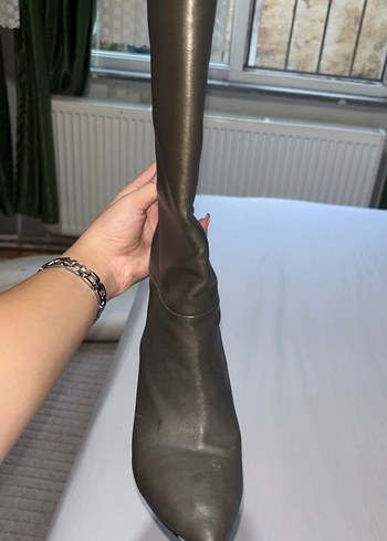 Bej Deri Dizüstü Stiletto Topuklu Kadın Çizme - Görsel 3