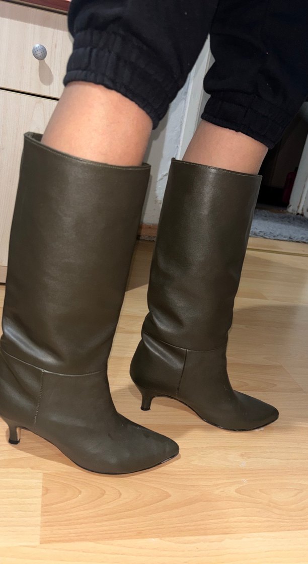 Bej Deri Dizüstü Stiletto Topuklu Kadın Çizme - Görsel 4