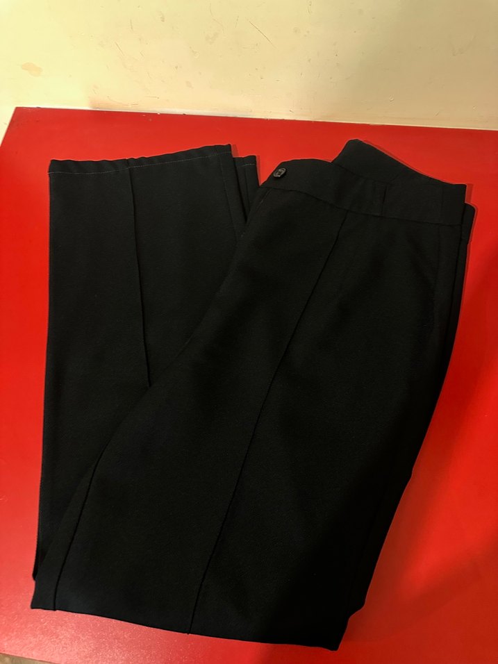 Düz Siyah Pilili Midi Kumaş Pantolon - Görsel 2