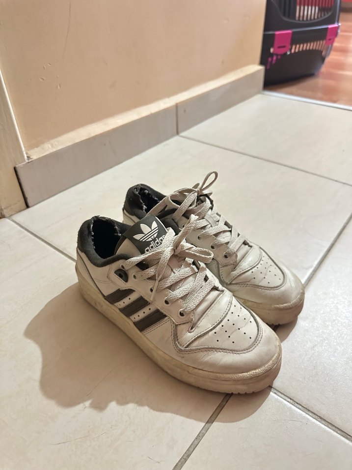 Adidas Beyaz Kadın Spor Ayakkabı - Görsel 2