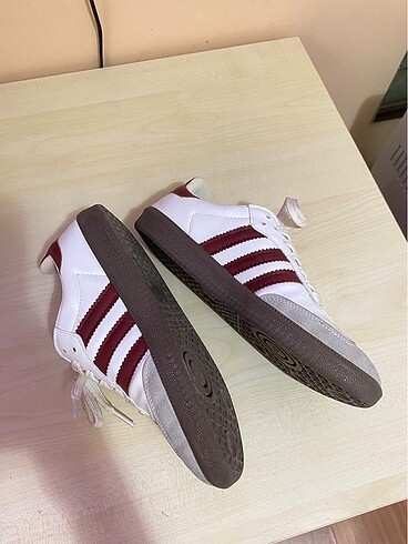Adidas Az giyildi