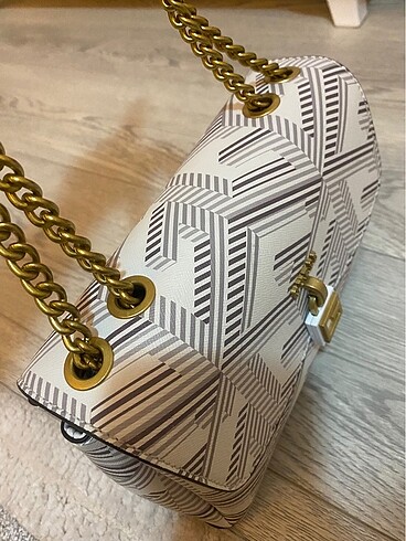 Guess Guess Kadın Çanta